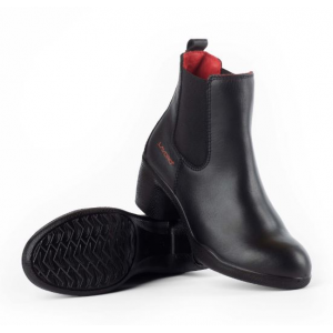 Bota de senhora Cyndi, com tacão, biqueira em aço.