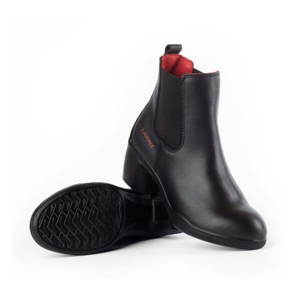 Bota de senhora Cyndi, com tacão, biqueira em aço.